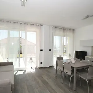 Appartamento Poggio Fiorito, Alassio